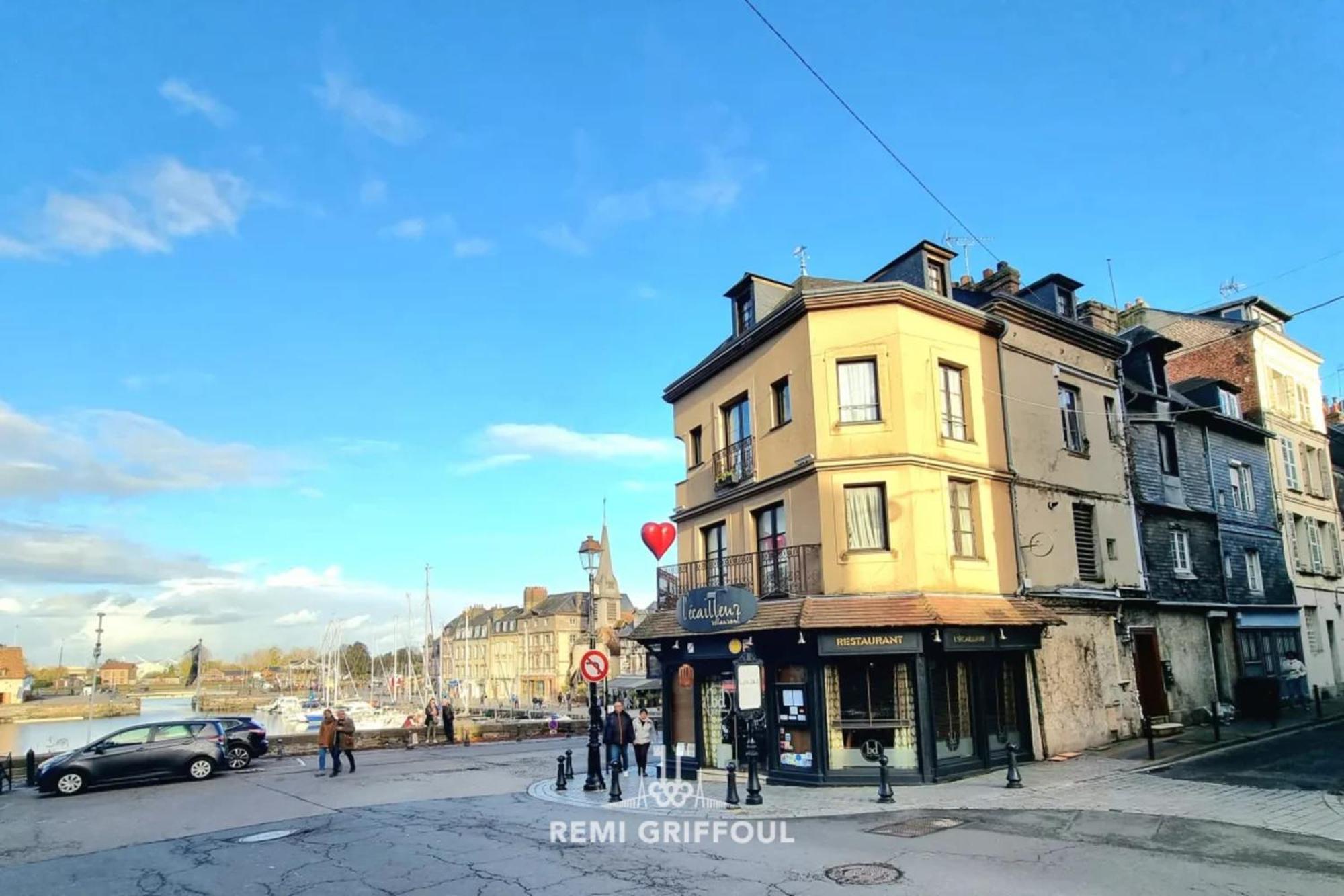 Apartment Le Carre - On The Port Of - Incredible View 2 P Honfleur